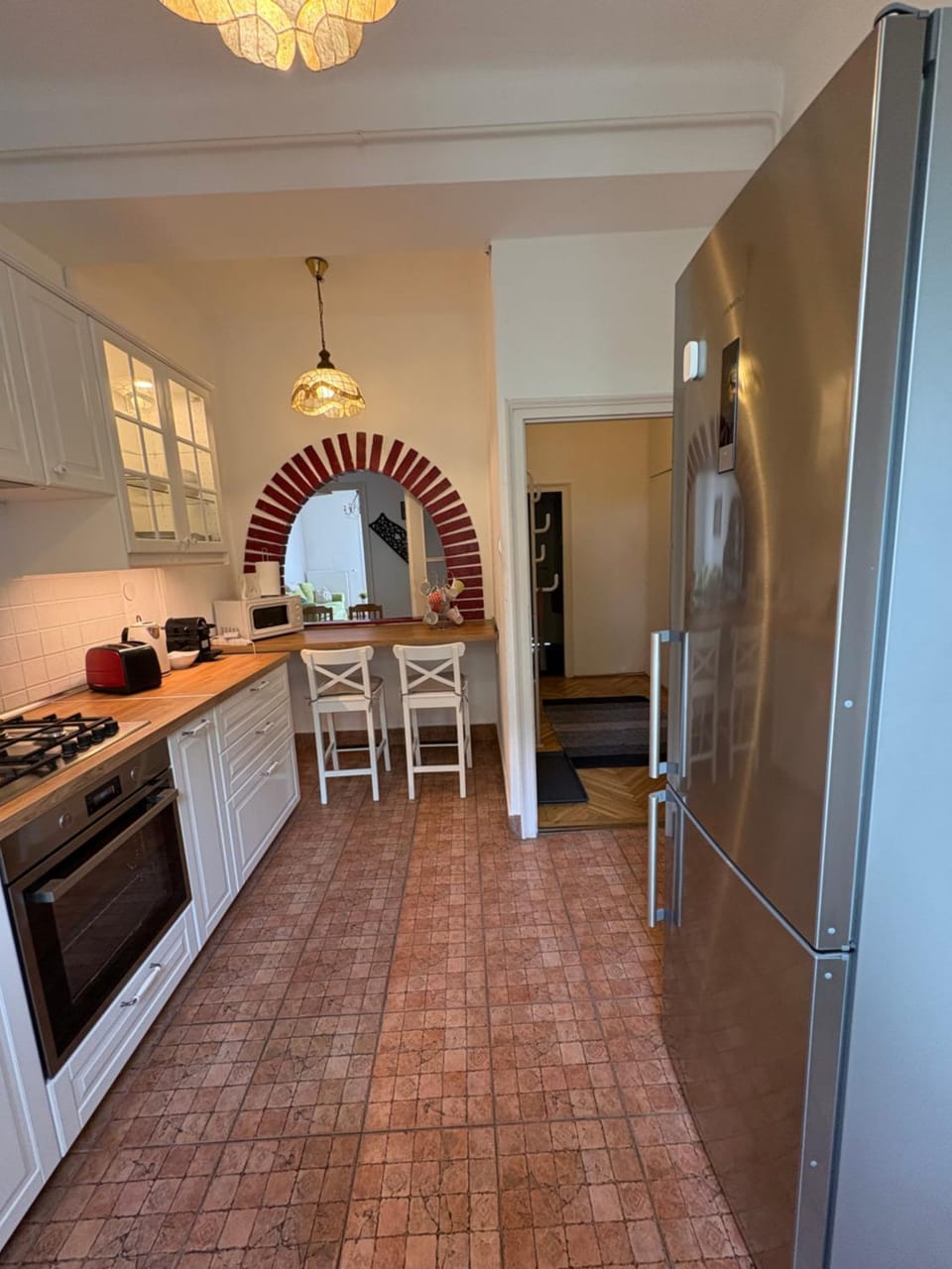 Kitchen or kitchenette, oven, stove