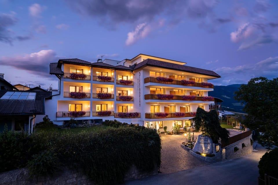 Property building, Night