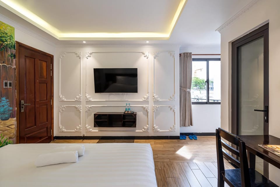 Communal lounge/ TV room, TV and multimedia, Living room, Seating area