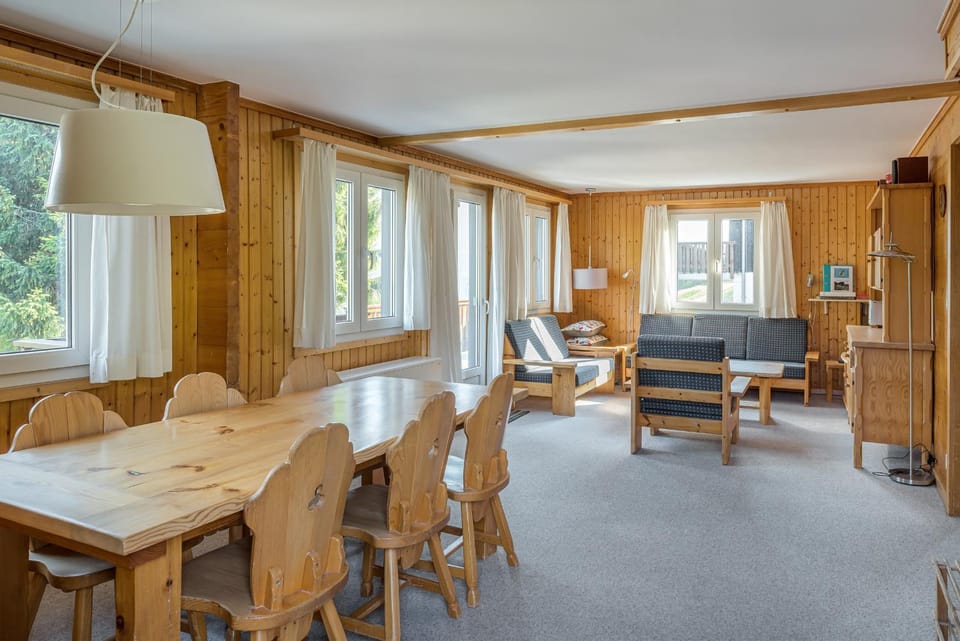 Lotus OG Apartment in Canton of Valais