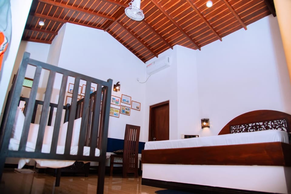 Shadow Surf Bay Hotel in Tangalle