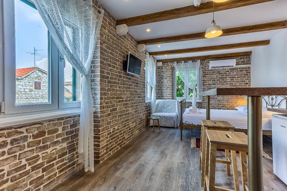 TV and multimedia, Kitchen or kitchenette, Living room, Dining area, Bedroom, bunk bed