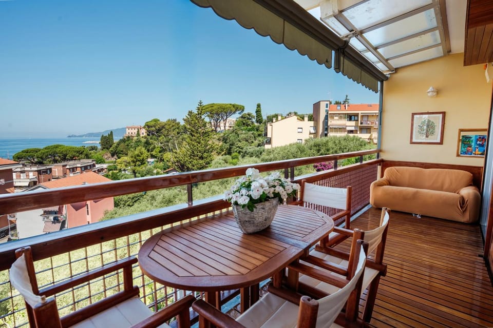 Maison Panorama - Portofino View Apartment in Lavagna
