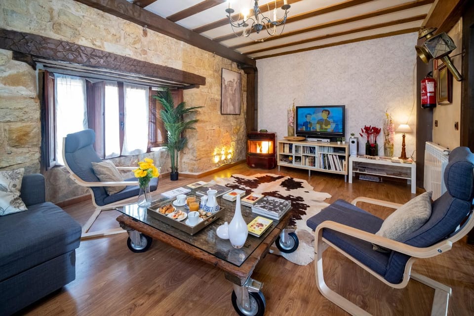 Communal lounge/ TV room, Lounge or bar