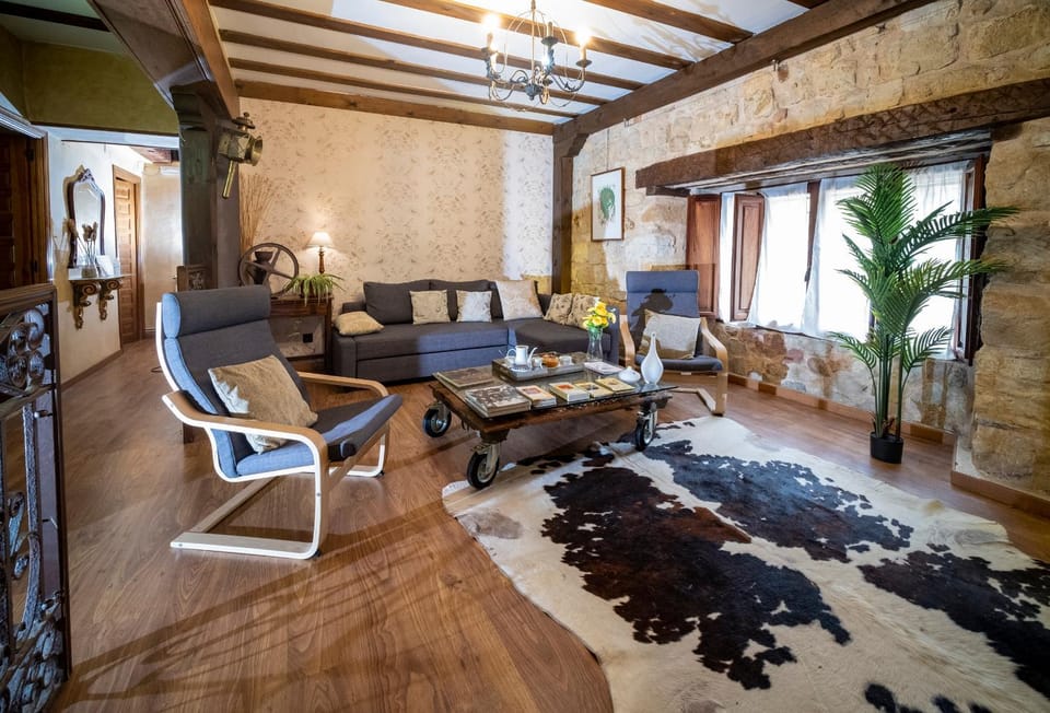 Communal lounge/ TV room, Lounge or bar