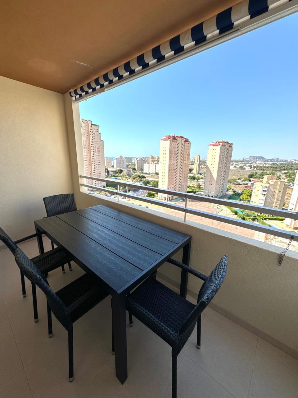 Apartamento en 2ª línea de Playa NTRLL Apartment in Alacantí