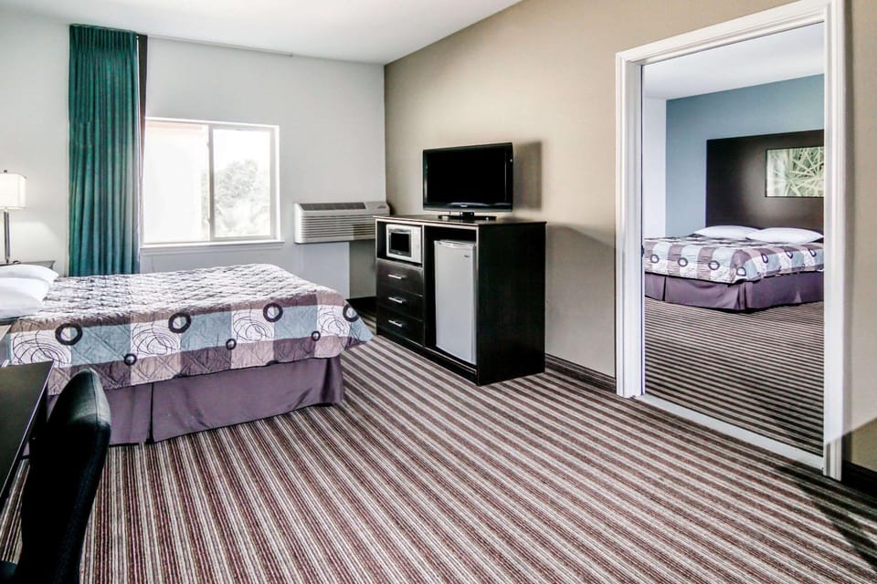 Photo of the whole room, On site