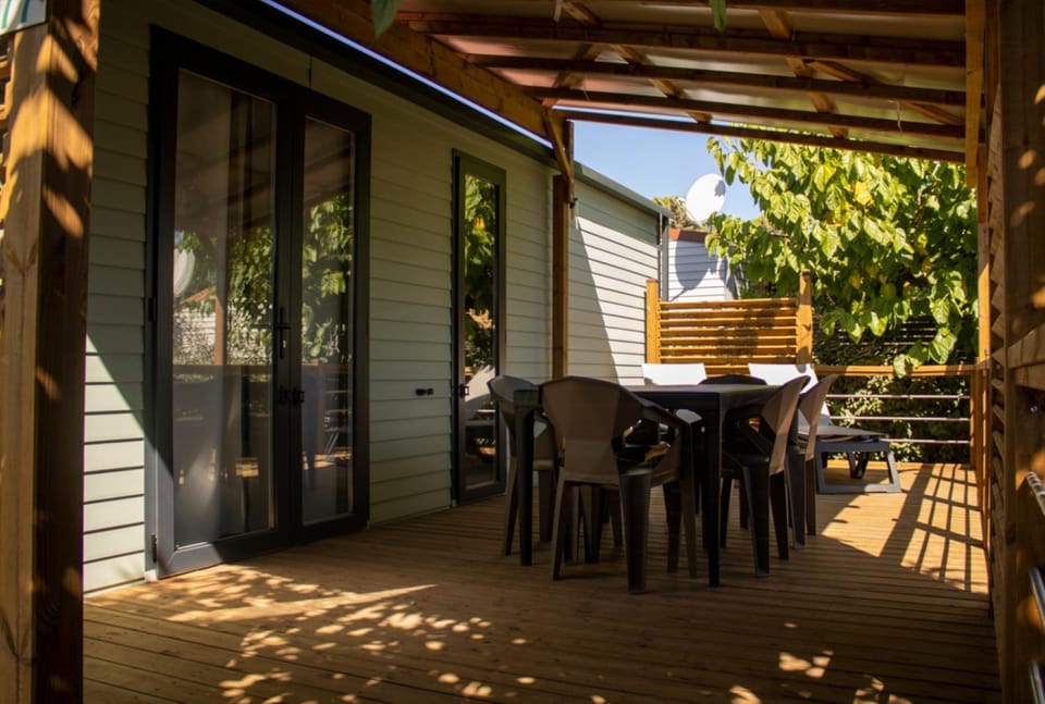 Domaine Sainte Veziane Campground/ 
RV Resort in Occitanie