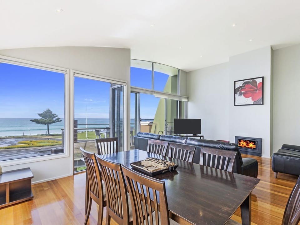 Dining area, Sea view