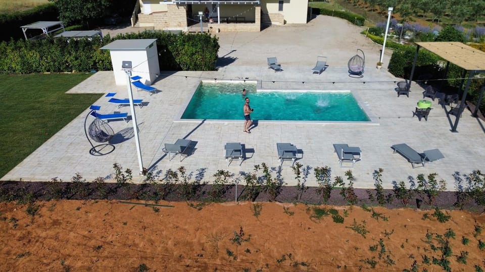 Bird's eye view, Solarium, Pool view, Swimming pool