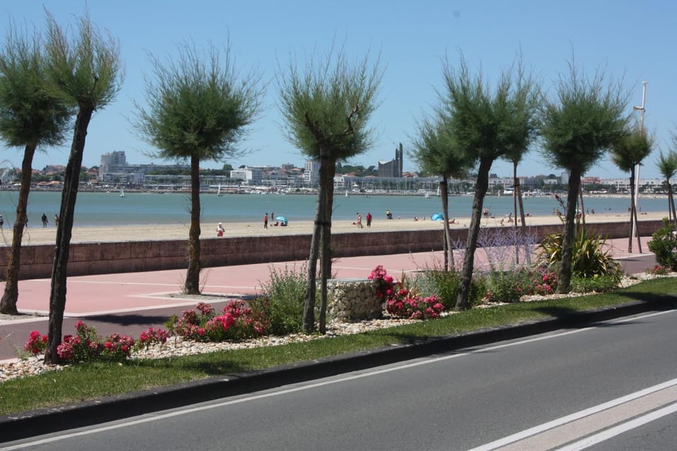 Appartement Vue Mer 180 degrés baie de royan Apartment in Nouvelle-Aquitaine