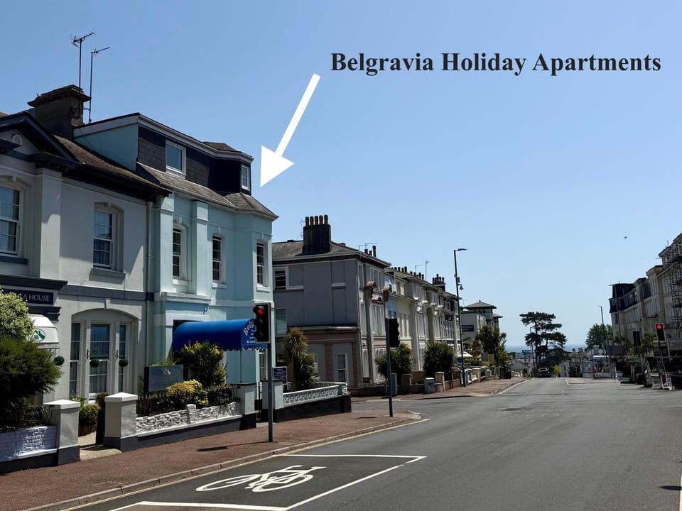 Neighbourhood, Street view