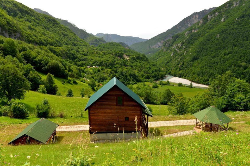 Neighbourhood, Natural landscape, Mountain view