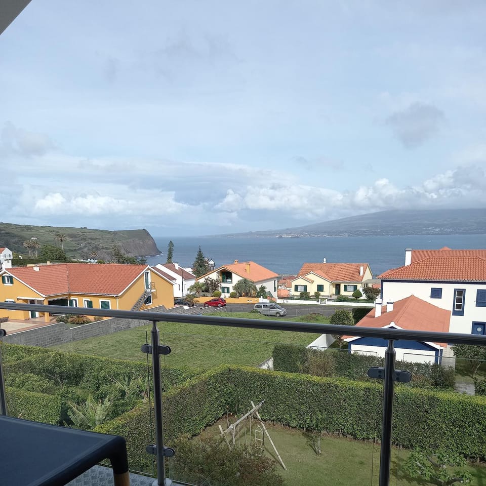 Natural landscape, Mountain view, Sea view