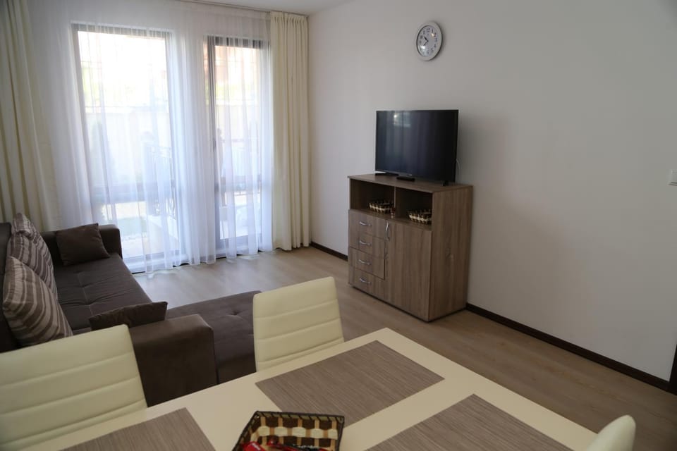 Морски Бряг Apartment hotel in Burgas Province