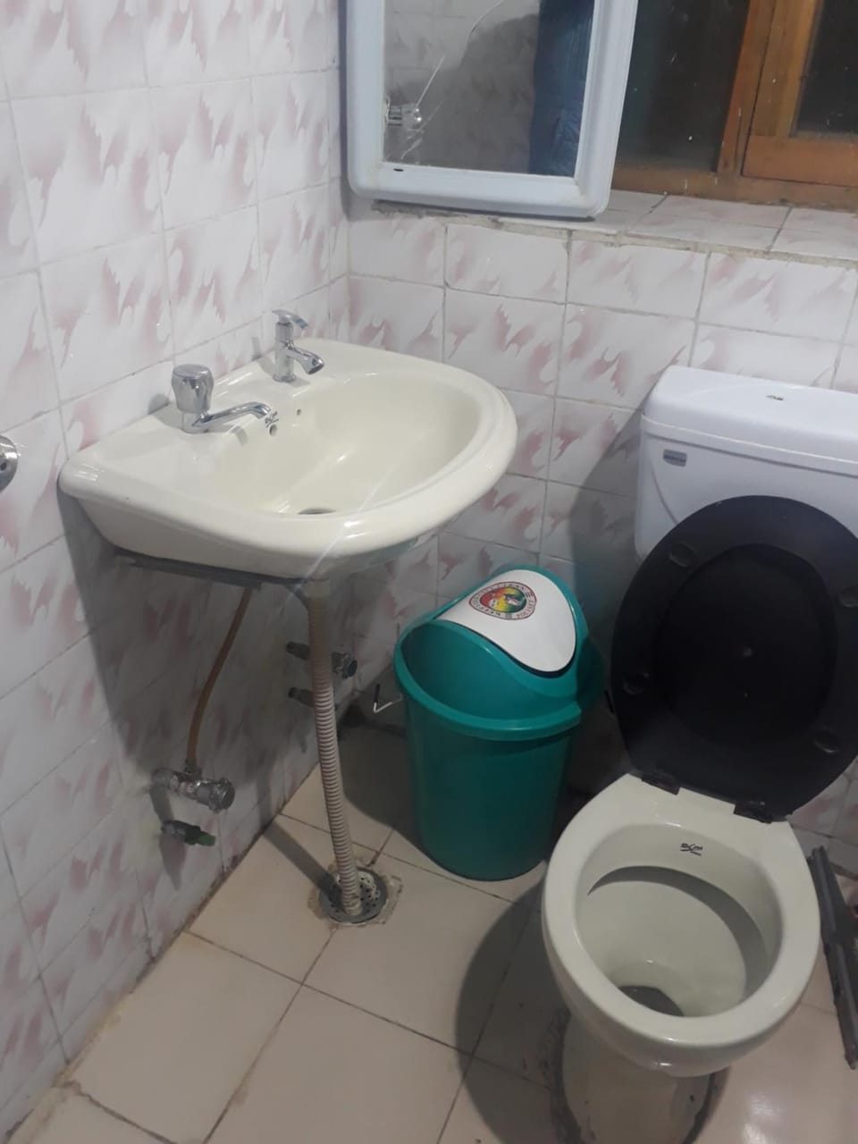 Gonbo Guest House Bed and Breakfast in India
