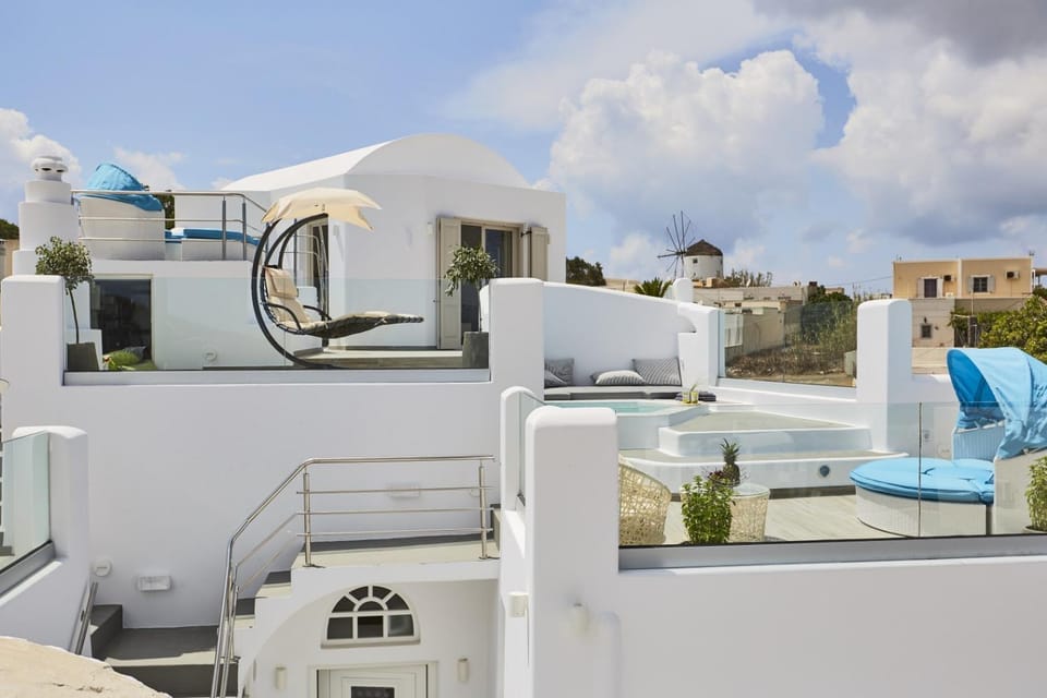 Patio, Hot Tub, Seating area