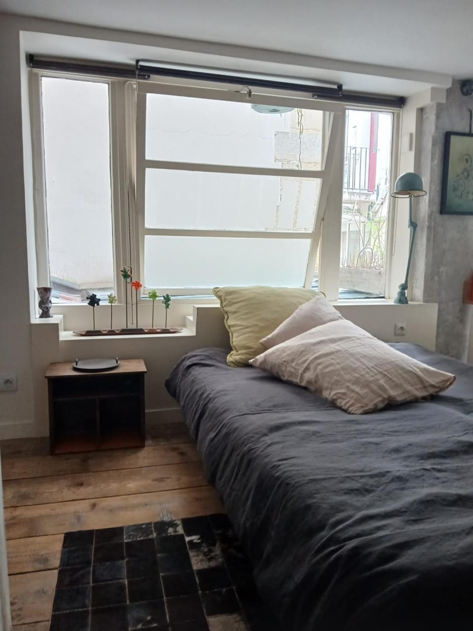 Bed, Living room, Seating area