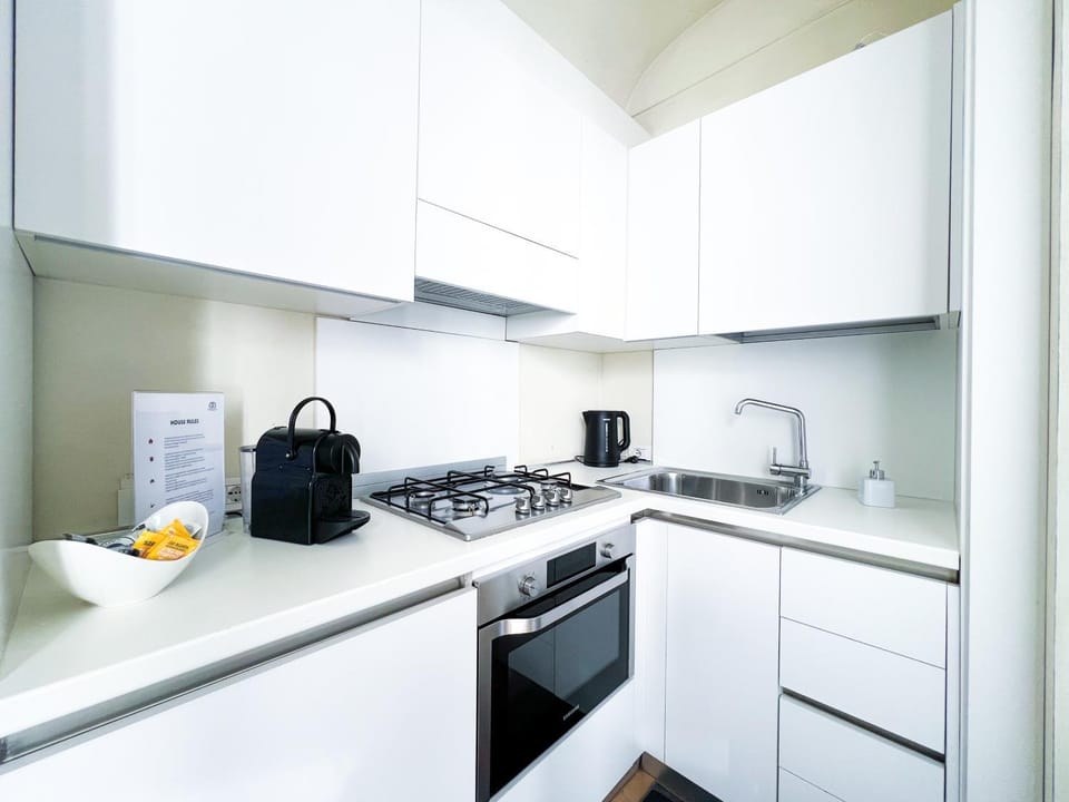 Kitchen or kitchenette, minibar, pet friendly, stove