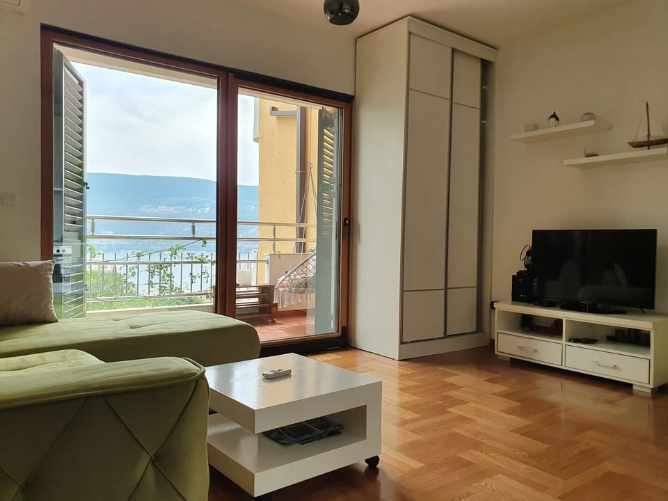 Green Apartment Apartment in Dubrovnik-Neretva County