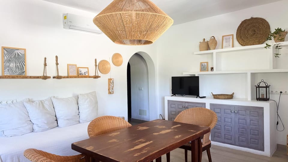 Michel Dos apartamentos House in Formentera