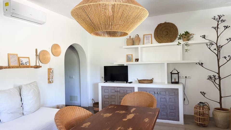 Michel Dos apartamentos House in Formentera