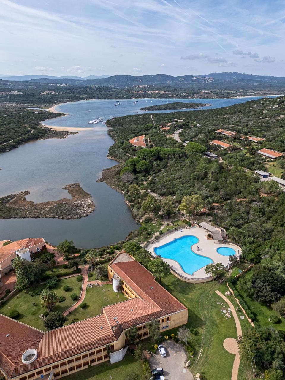 Bird's eye view, Pool view