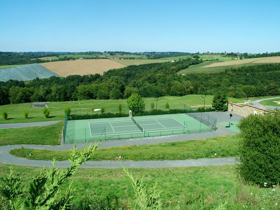 Tennis court