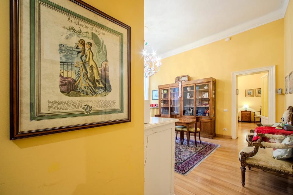 Living room, Decorative detail, Seating area