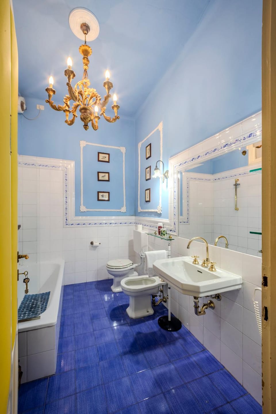 Toilet, Bathroom, Bath