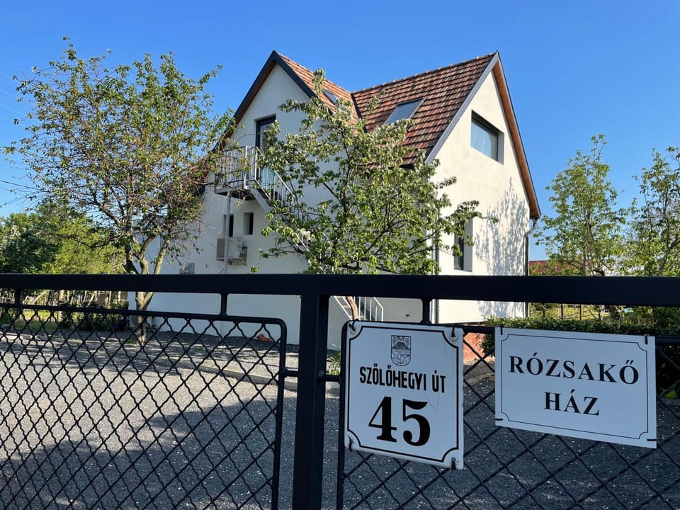 Rózsakő Ház House in Hungary