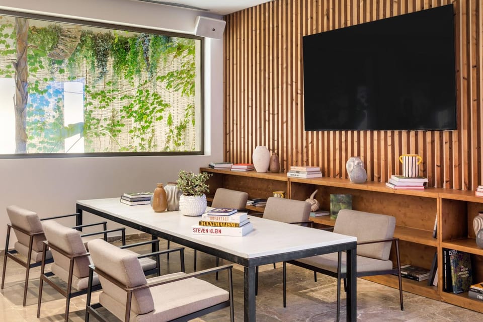 Garden, TV and multimedia, View (from property/room), Meeting/conference room