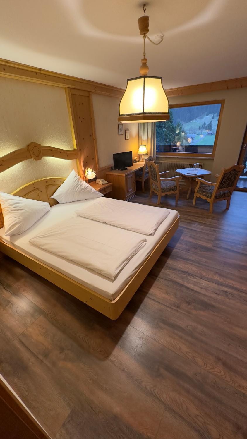 Living room, Bedroom
