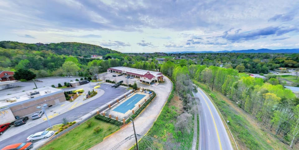 Dahlonega Mountain Inn Hotel in Dahlonega