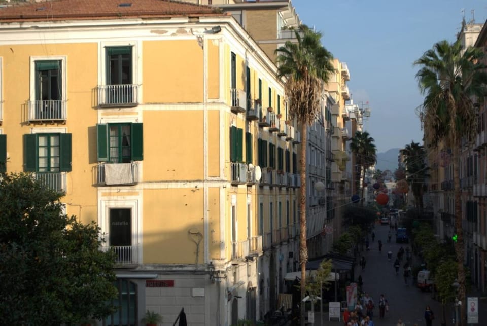 Property building, Day, Neighbourhood, City view, Street view, Location