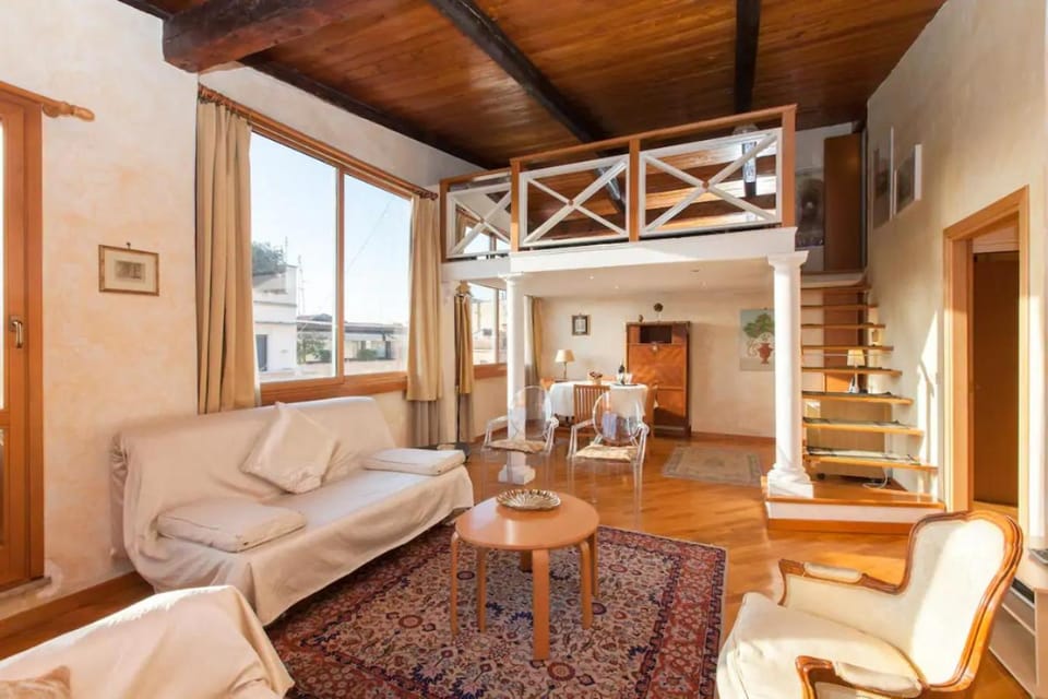 Living room, Lounge or bar, Seating area