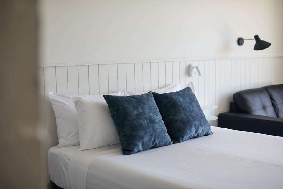 Bed, Decorative detail, Bedroom