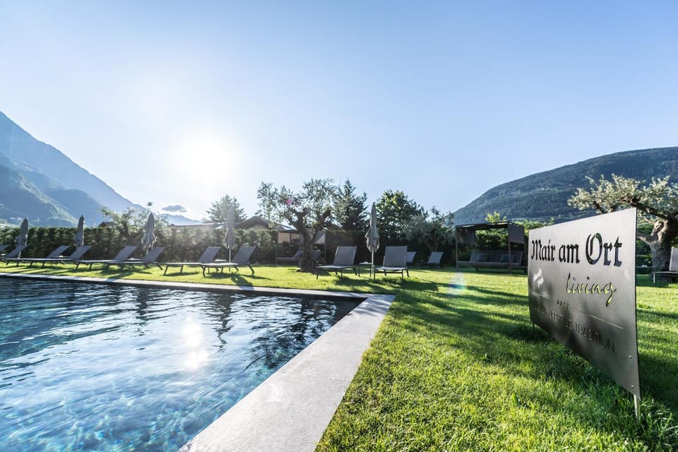 Garden, Swimming pool