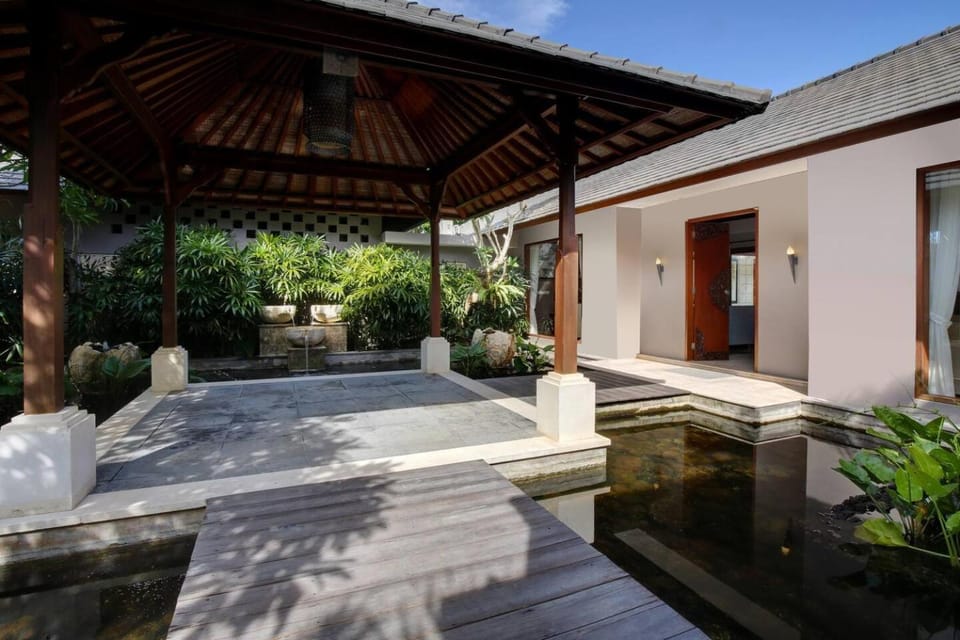 Karang Saujana Hotel in Bali