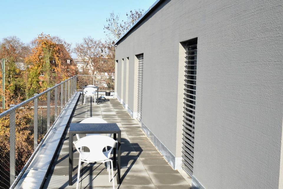 Property building, View (from property/room), Balcony/Terrace