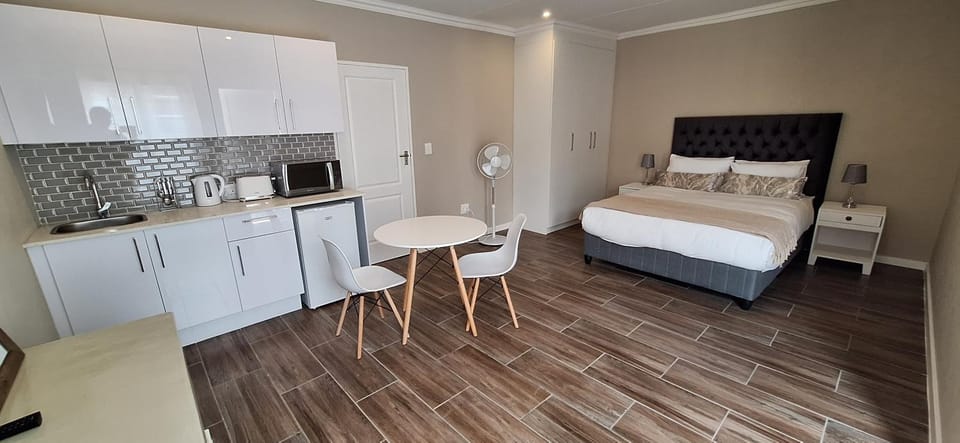 Eagle Cove Bed and Breakfast in Roodepoort