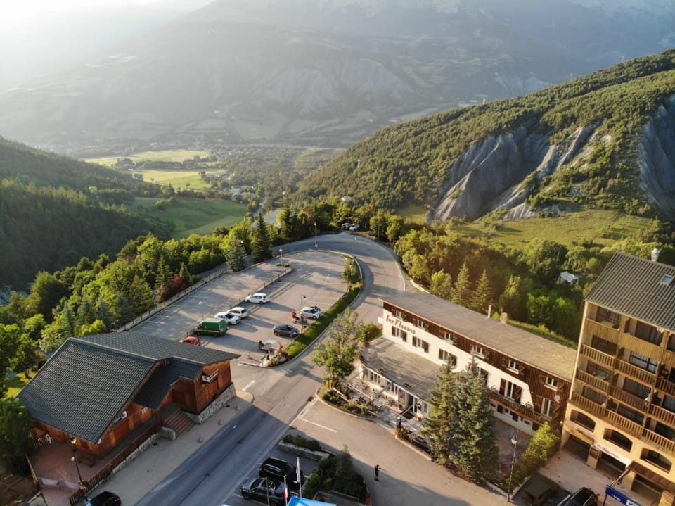 Bird's eye view, Mountain view