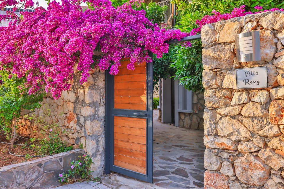 Villa Roxy 3 BR villa with one of the most unique gardens in Kalkan Villa in Kalkan Belediyesi