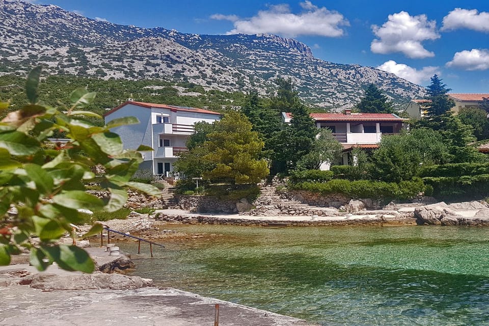 Property building, Natural landscape, Mountain view, Sea view