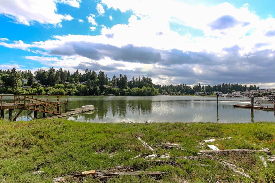 Historic Shore Cottage House in Bainbridge Island