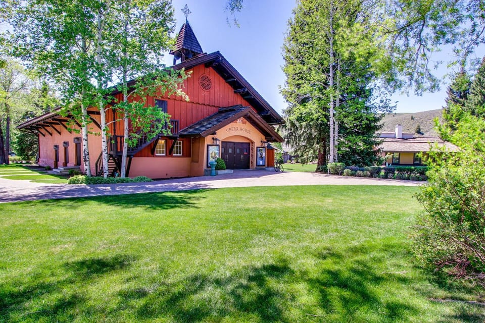 Among the Wildflowers Apartment in Sun Valley