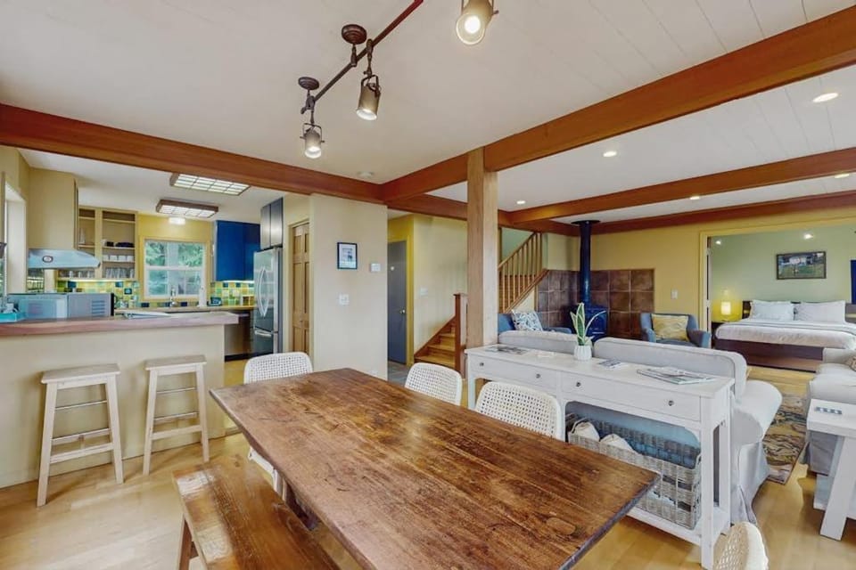 Shore Thing Retreat House in Washington