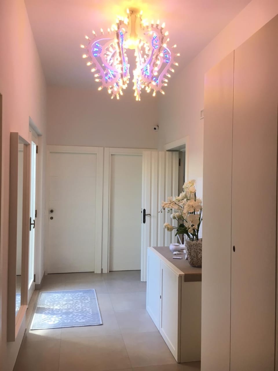 Lobby or reception, Internal: Not applicable to any particular room