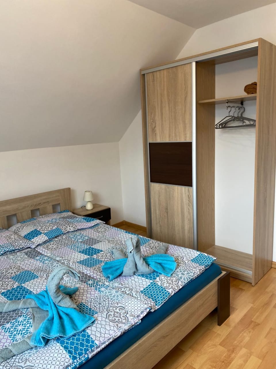 Bedroom, wardrobe