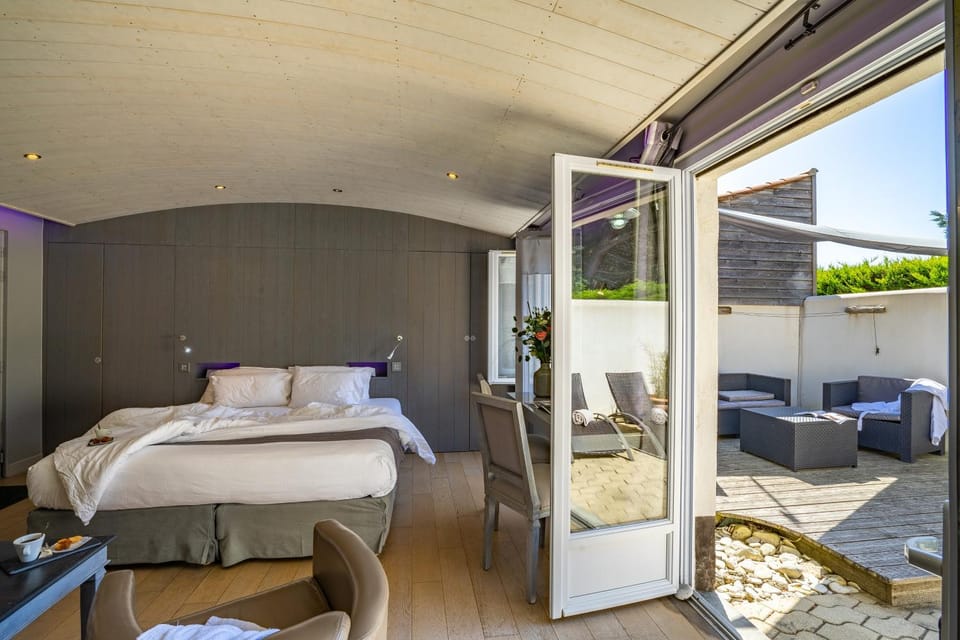 Patio, Balcony/Terrace, Bedroom